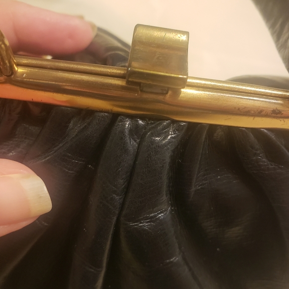 Vintage Black leather Lewis top handle bag with change purse, mirror and comb - Picture 10 of 16